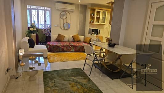 Furnished studio apartment in Al Rehab City, New Cairo, in Phase 5, a quiet and comfortable area for those seeking peace and quiet. Private entrance.