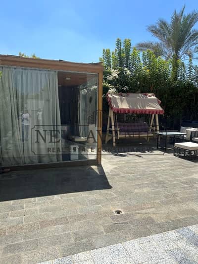 ڤيلا مستقلة نموذج A استلام فوري متشطب بالتكيفات يطل علي مساحات خضراء واسعة للبيع في ڤيلدچ جاردينز قطامية Village gardens katameya شركة بالم هيلز