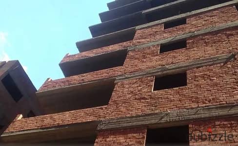عماره للبيع الحي الثالث المجاوره الخامسه بجوار المعهد الهندسي ومحور الكفراوي 6 اكتوبر الجيزه