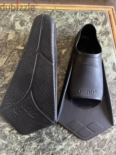 Arena Swimming Fins – Size EU 37/38 (US 6–7) – Excellent Condition