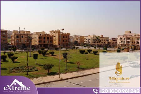 شقه لقطه في النرجس فيلات امام كمباوند الديار دور مميز ولوكيشن مميز قريبه من كل الخدمات