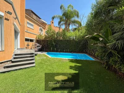 For sale twin house immediate delivery with key 550 meters next to Palm Hills and New Giza and Green 4 in the best location in Eastern expansions