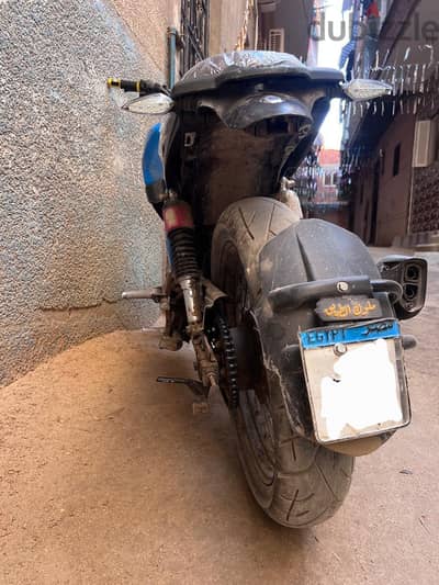 موتوسيكل v200 للبيع