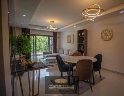 اسكن فورا في قلب التجمع في شقة 3 غرف في ستون ريزدنس بجوار Katameya Heights وLake View Residence و Mivida و Hyde Park New Cairo و Eastown Sodic