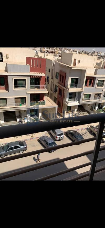 للبيع شقة فيو مفتوح في كمبوند الزهور مدينة الفردوس خطوات من طريق الواحات امام دريم لاند وبجوار حي الاشجار 6 اكتوبر