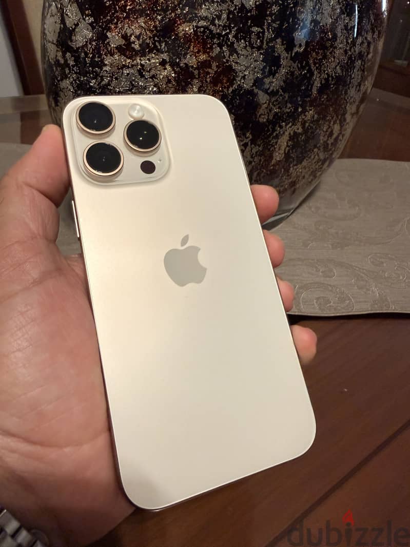 Apple - iPhone 16 Pro Max 7