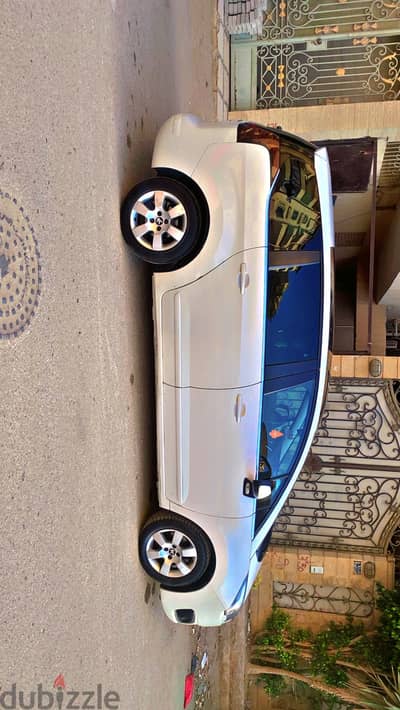 بيجو 5008 2016