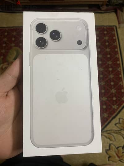Iphone 17pro max 256g متبرشم جديد