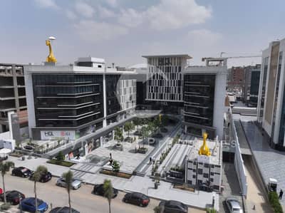 محل 500م للايجار التسعين الشمالي القطاع الأول التجمع الخامس في هيدكوارتز مول