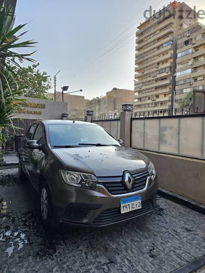 رينو لوجان 2019