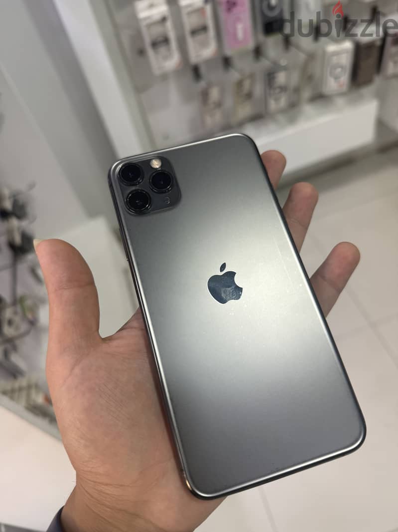 Apple - iPhone 11 Pro Max 1