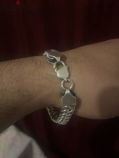 Bracelets انسيال