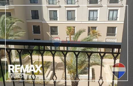 شقة للبيع في فيليدج ويست – جاهزة للاستلام | تشطيب كامل بالتكييفات