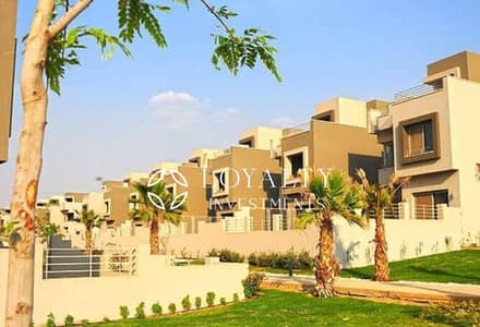 تاون هاوس ميدل مساحه 224م مباني + 200م أرض للبيع في كمبوند بالم هيلز نيو كايرو - resale