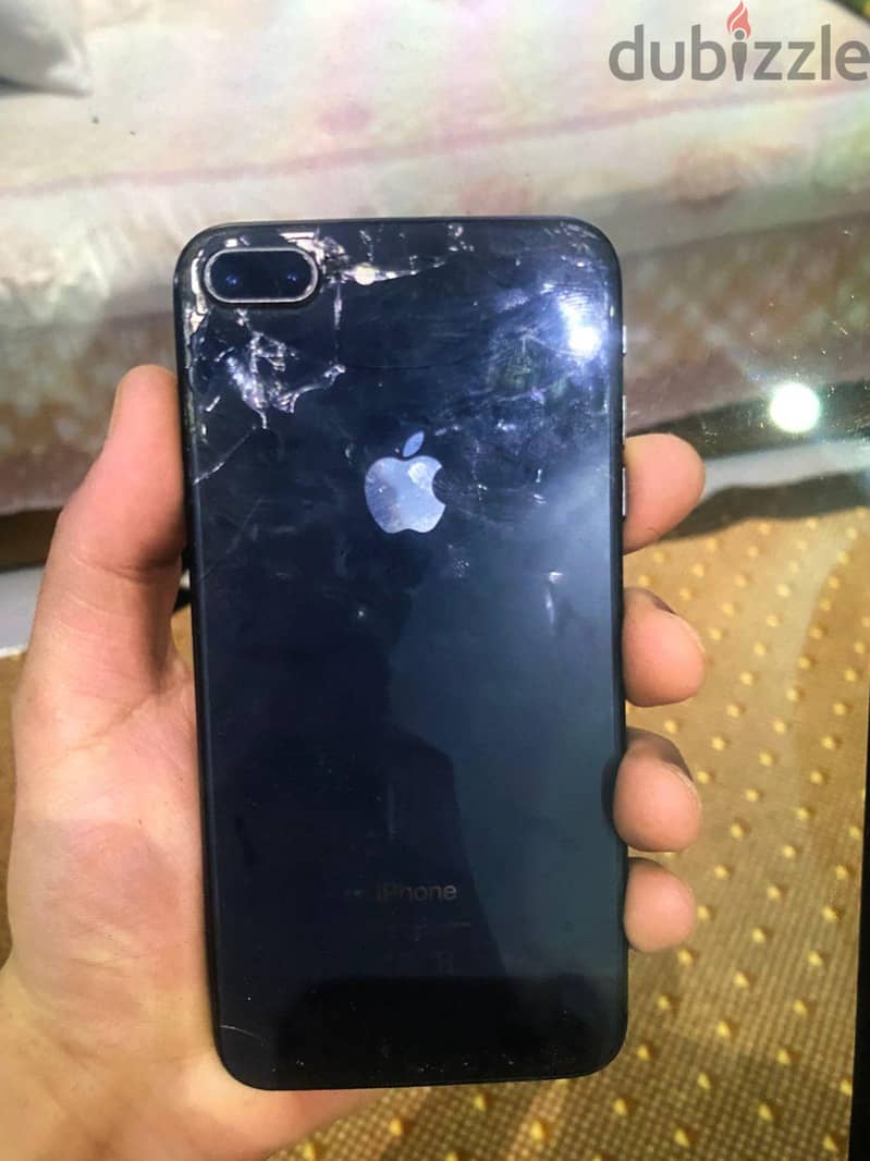 Apple - iPhone 8 Plus 1