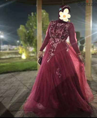 فستان للبيع