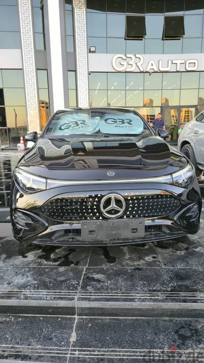 مرسيدس بنز CLA 300L بمقدم 10 %