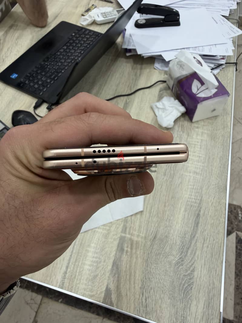 Honor Magic V3 12