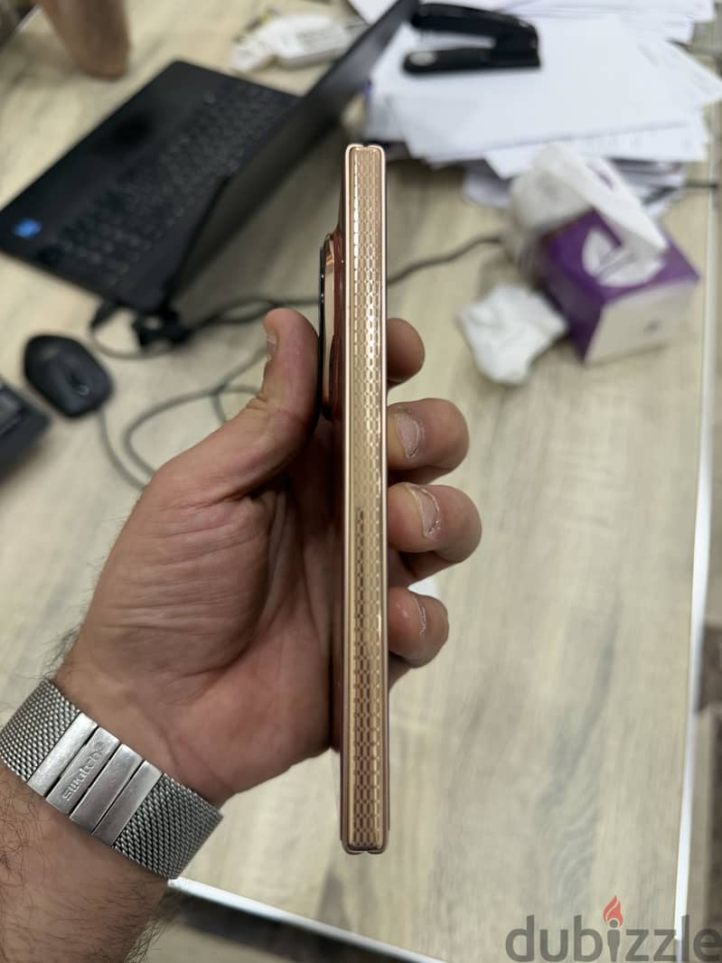 Honor Magic V3 13