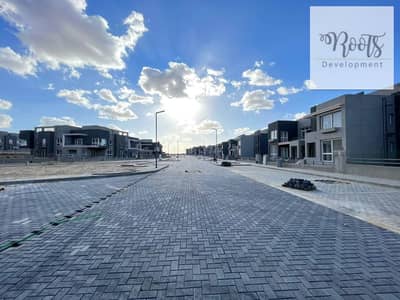 For Sale Townhouse ,Ready To move, in prime location in Kayan Compound,Zayed