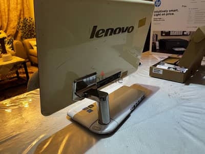 كومبيوتر لينوفو بشاشة مدمجة Lenovo PC
