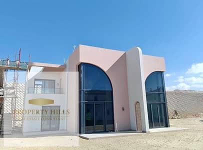 آخر فيلا متشطبة بالكامل داخل SODIC June بإطلالة Sea View مميزة وبسعر فرصة لسرعة البيع. للجاديين فقط