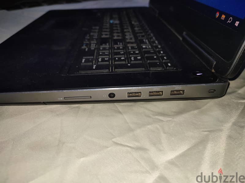 Dell precision 7720 18