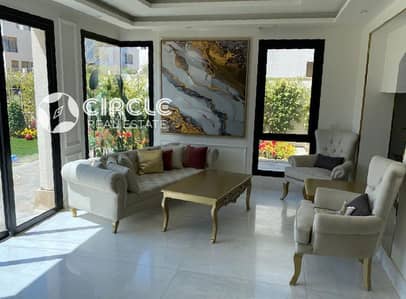 توين هاوس مفروش وتشطيب كامل للبيع في كمبوند فيلت سوديك  Villette Sodic التجمع الخامس المربع الذهبي بالقرب من الجامعة الأمريكية AUC
