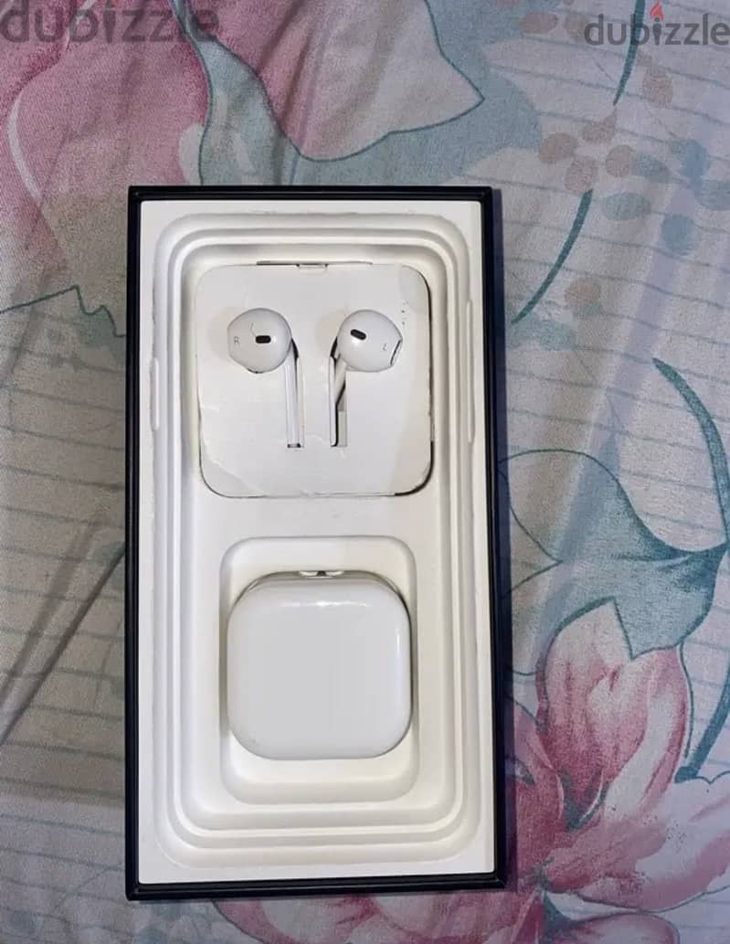 Apple - iPhone 11 Pro Max 3
