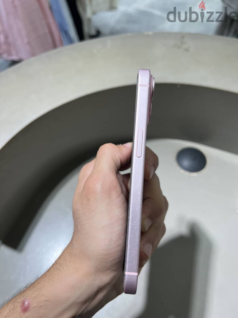 Apple - iPhone 15 2