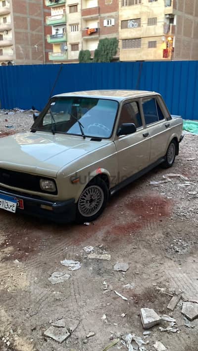 فيات 128 1989