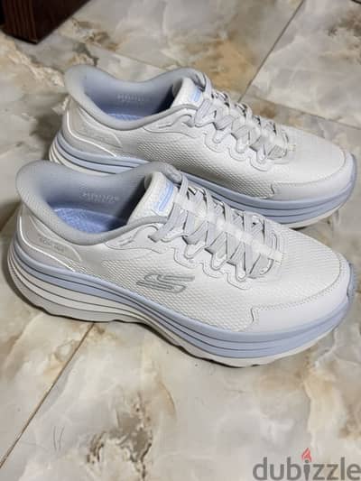 Skechers