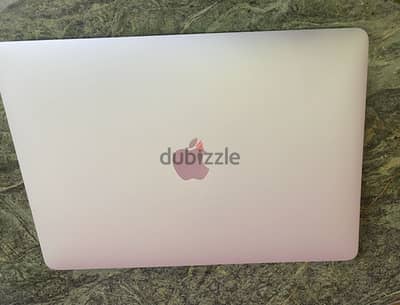 للبيع لابتوب  2020 MacBook Air M1 - حالة ممتازة