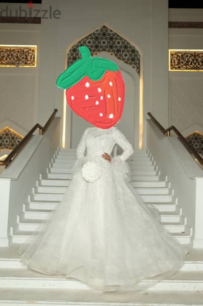 فستان زفاف للبيع