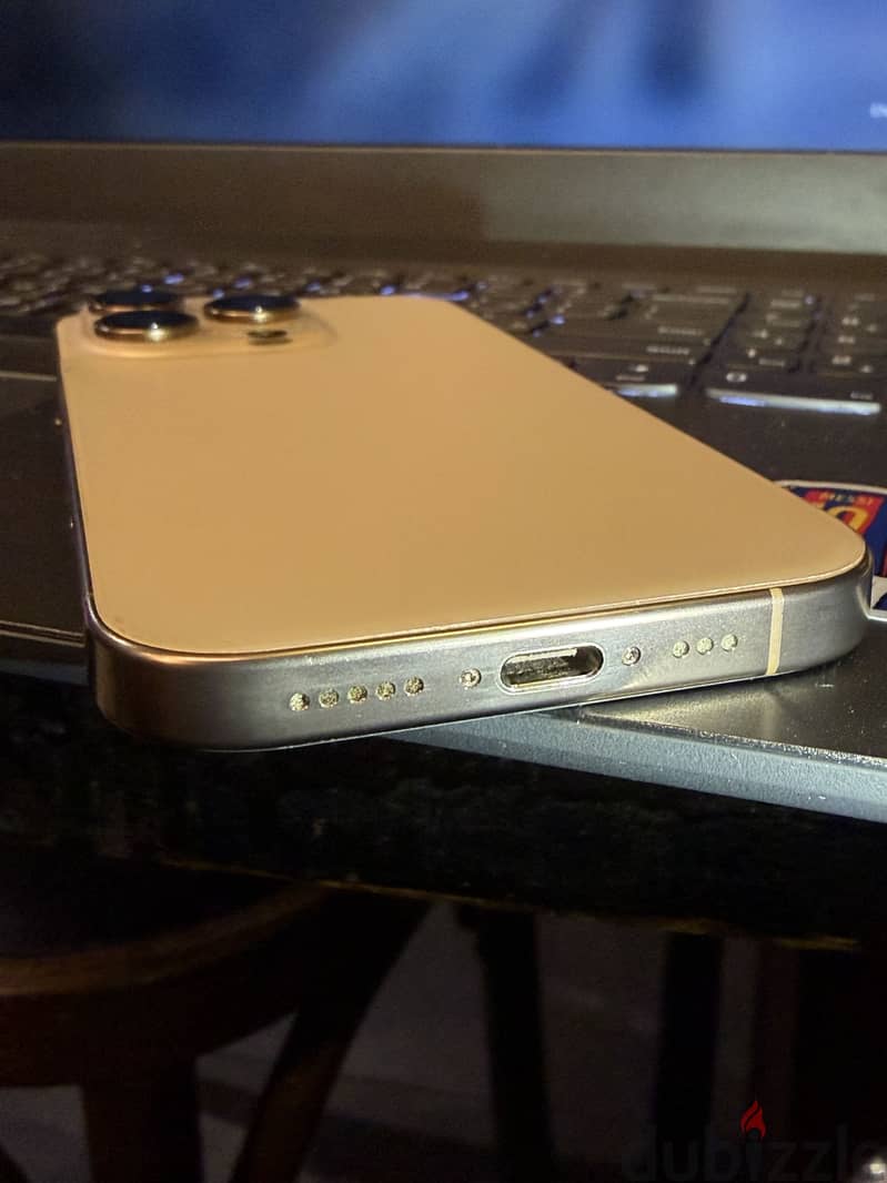 Iphone 16 pro 7