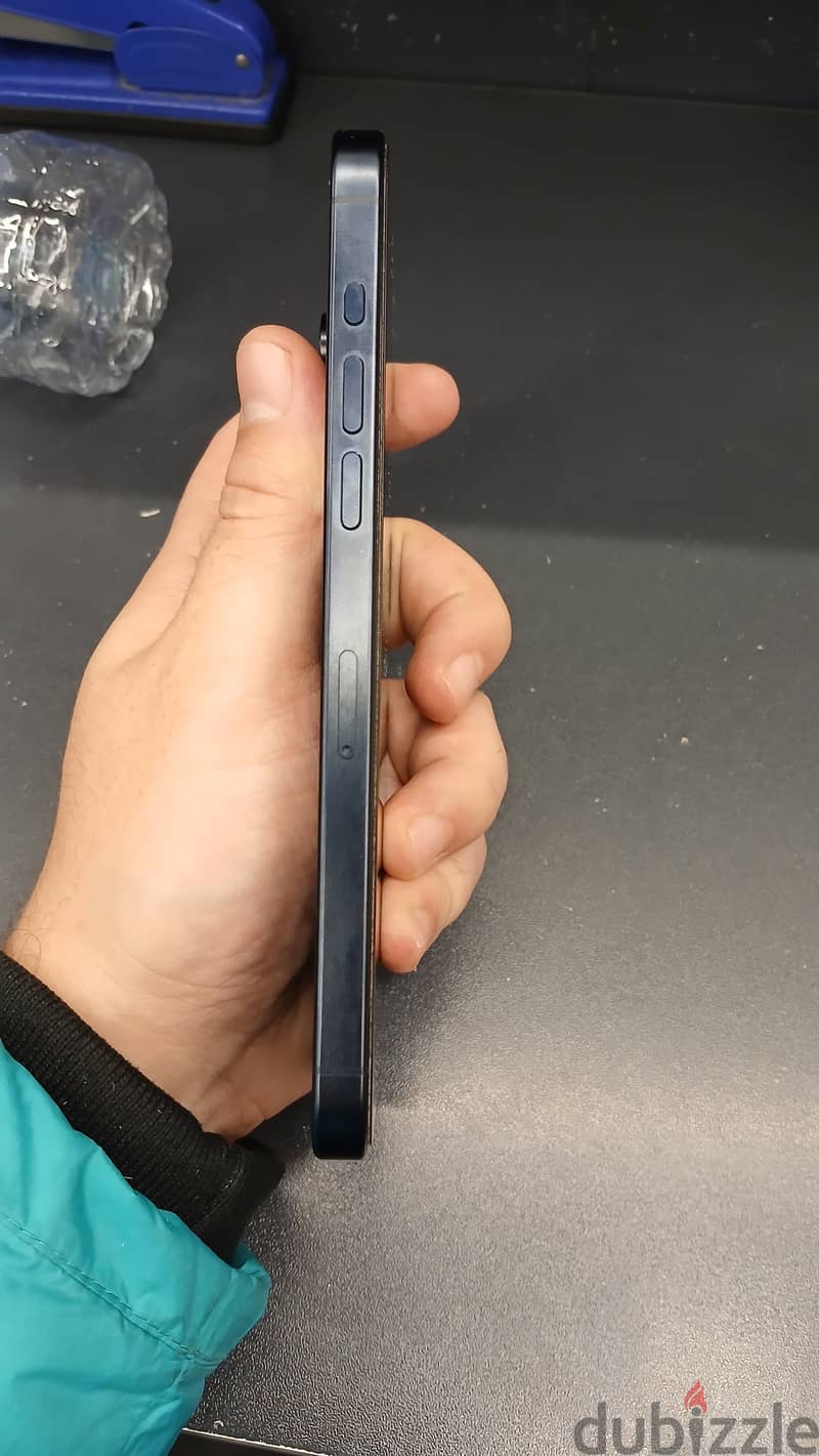 Apple - iPhone 15 Pro Max 4