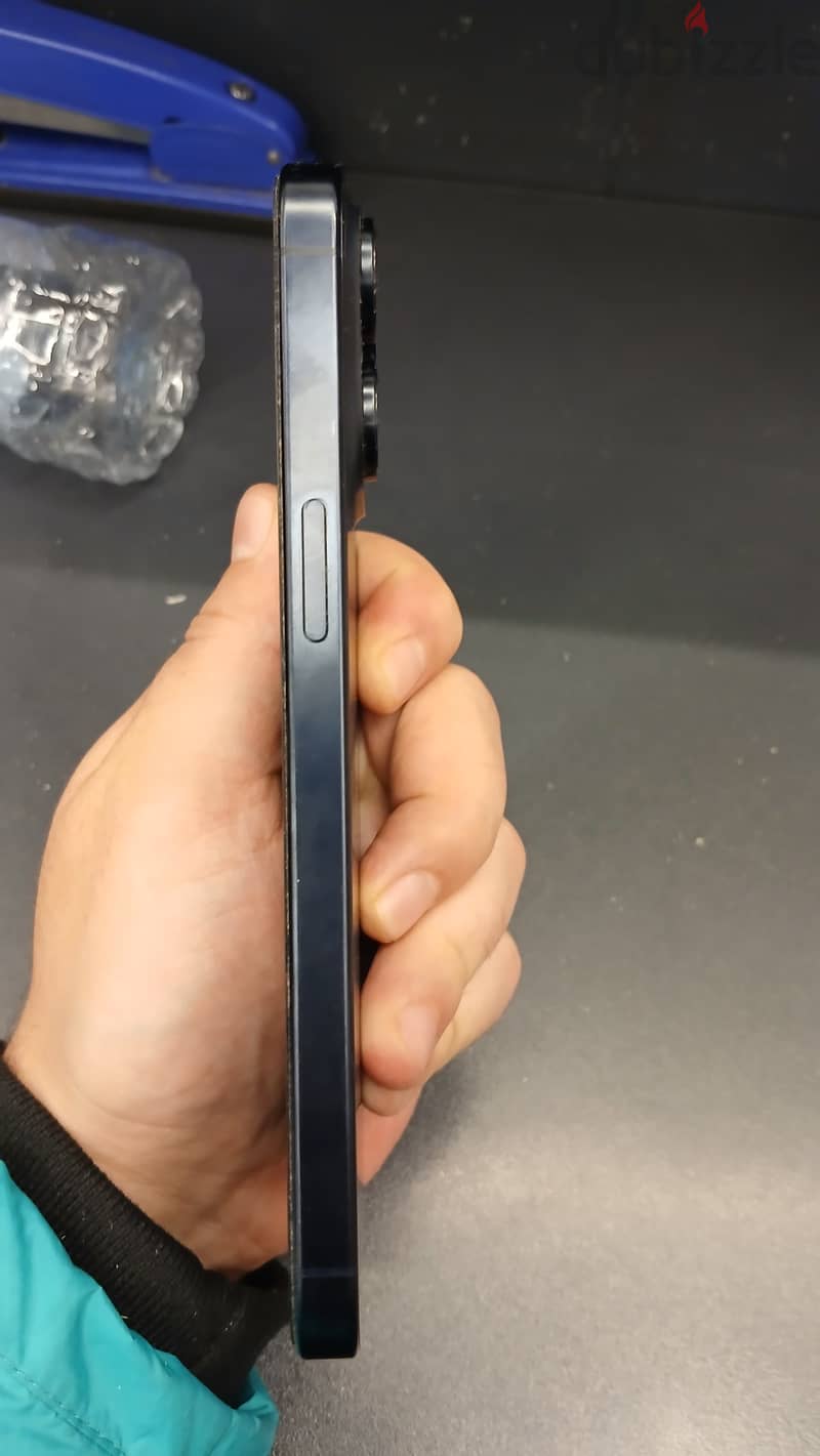 Apple - iPhone 15 Pro Max 5