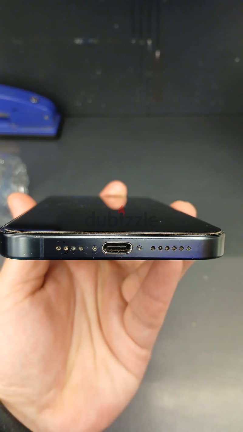 Apple - iPhone 15 Pro Max 6