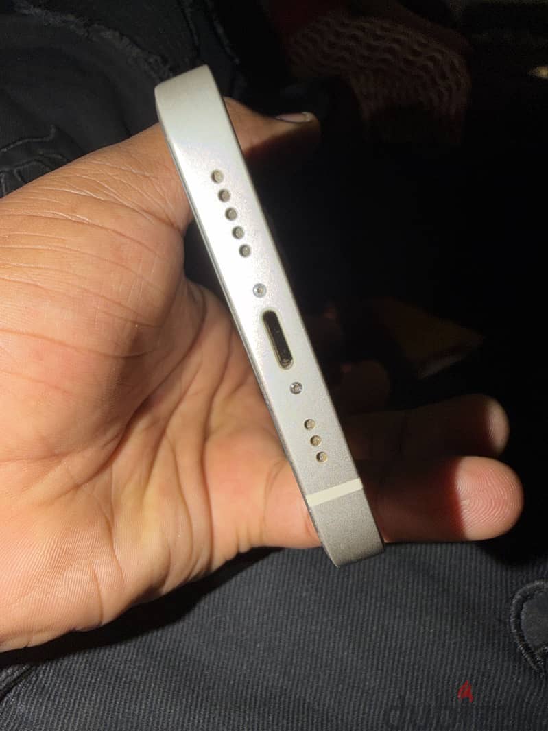 iPhone 13 2