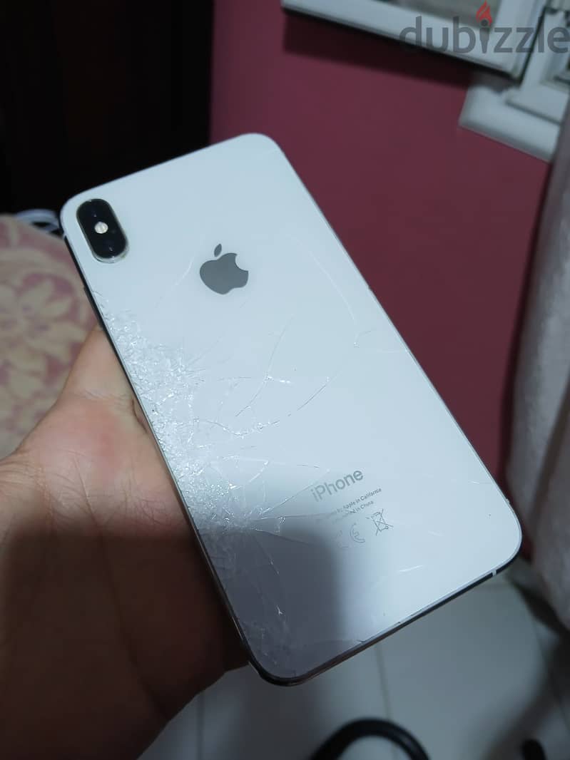 Apple - iPhone XS Max 1