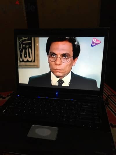 اتش بي dv5000 سعر غير قابل للتفاوض