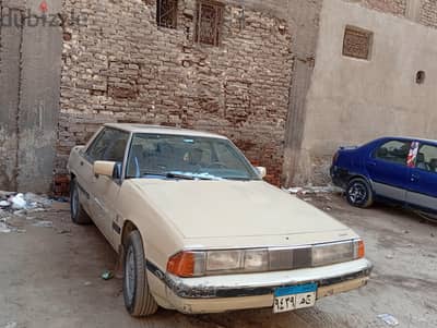 مازدا 929 1984