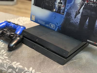 PS4 1TB Edition + 2 Original Controllers  + 4 Games