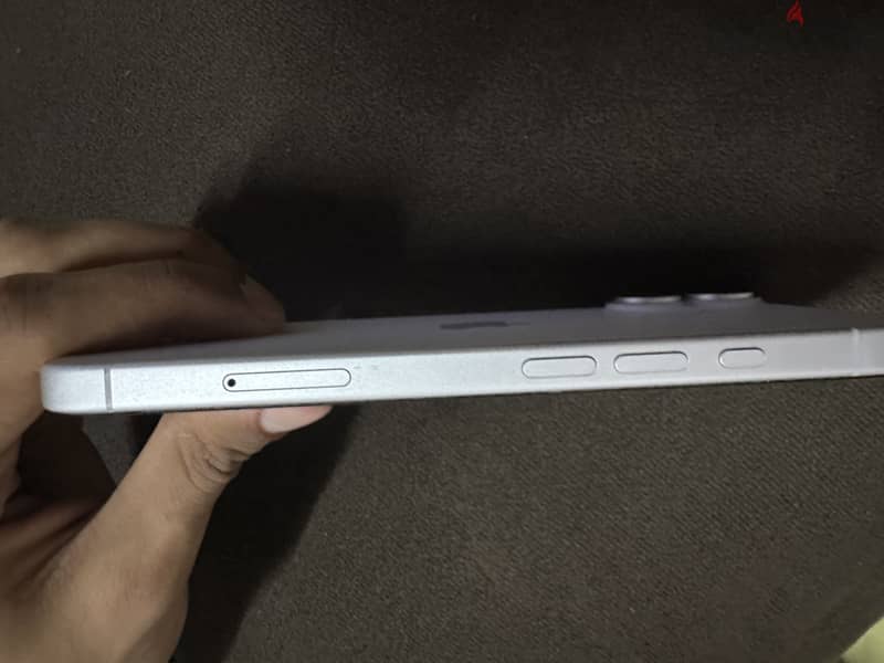 Apple - iPhone 16 3