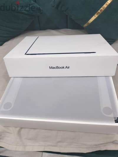 MacBook Air M2 Ram 16 Open Box New