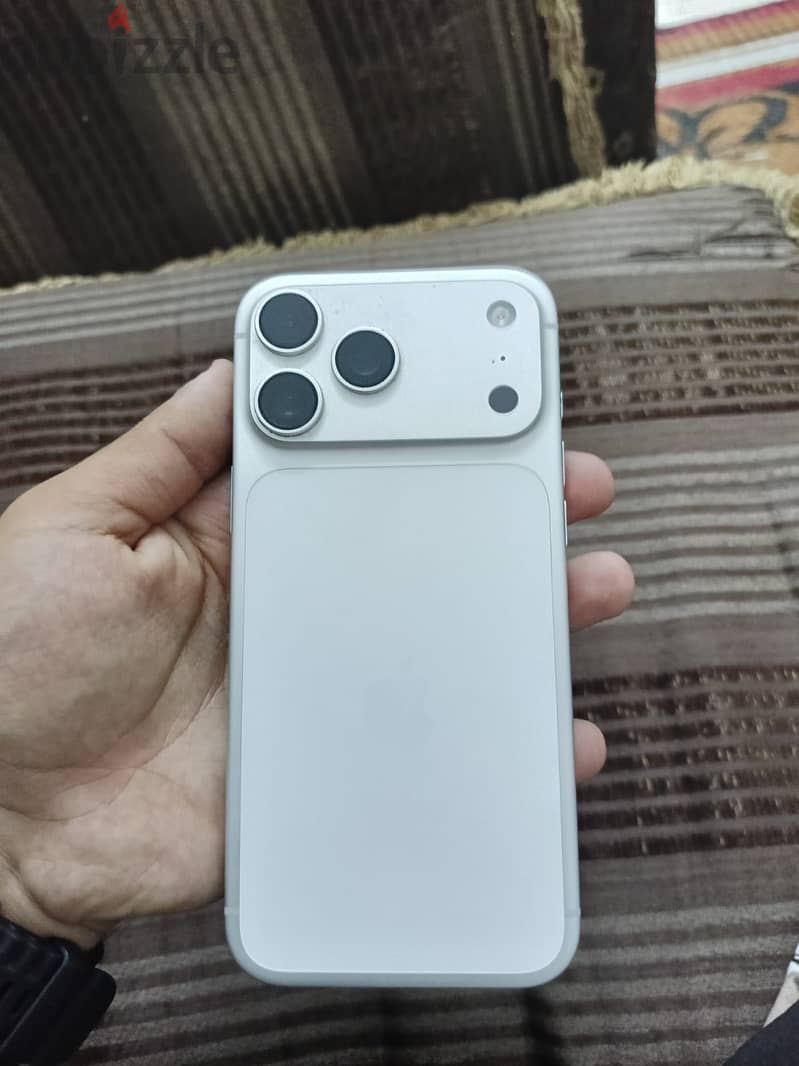 Apple - iPhone 17 Pro Max 1