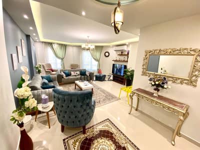 For rent furnished Al-Mi'raj Al-'Ulwi Zahra' Al-Maadi next to Carrefour Al-Maadi 3 rooms and reception and 2 bathrooms and fully air-conditioned kitchen internet and natural gas