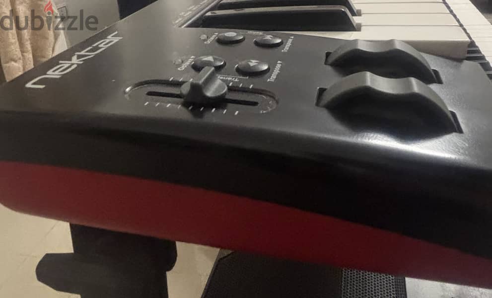 Nektar SE61 midi controller 4
