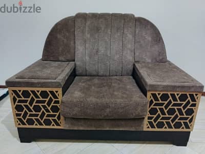 كنبة ممكن من ثلاثة قطع
