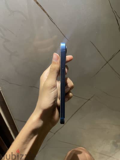 Apple - iPhone 13